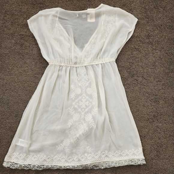 🆕️ Ivory Sheer Floral Tunic Top, Women's Small [NWT!] - Picture 4 of 11